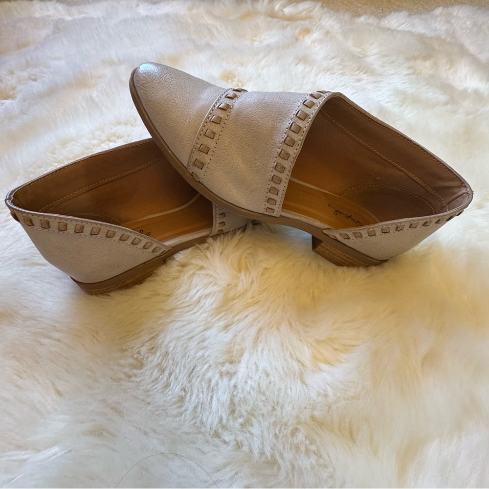 Qupid Taupe Cutout Slip-On Loafers ~ Size 7